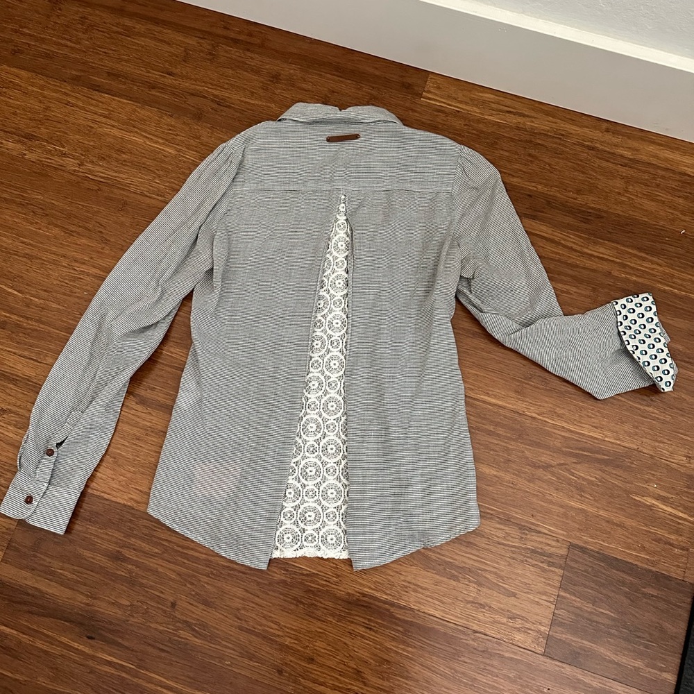 Anthropologie - Birds of Paradis by Trovata- Striped Shirt- Size XS - Picture 3 of 4